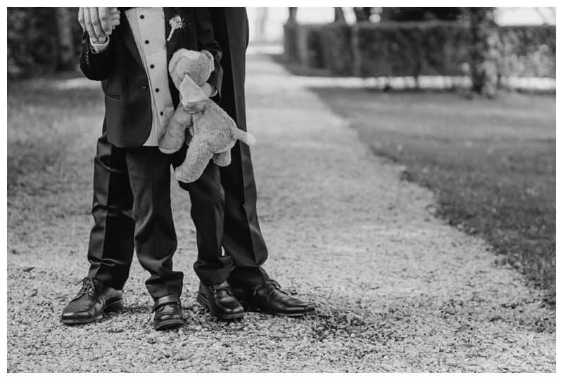 Bräutigam mit Sohn- Hochzeitsfotograf in Illerbeuren