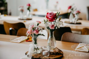 Tischdeko mit Blumen- Hochzeiten